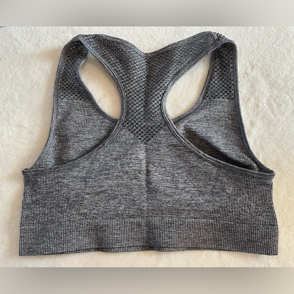 Reebok Grey Sports Bra Size Medium - Picture 5 of 5